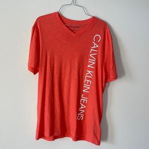 Medium ‘Calvin Klein’ V-Neck Short Sleeve